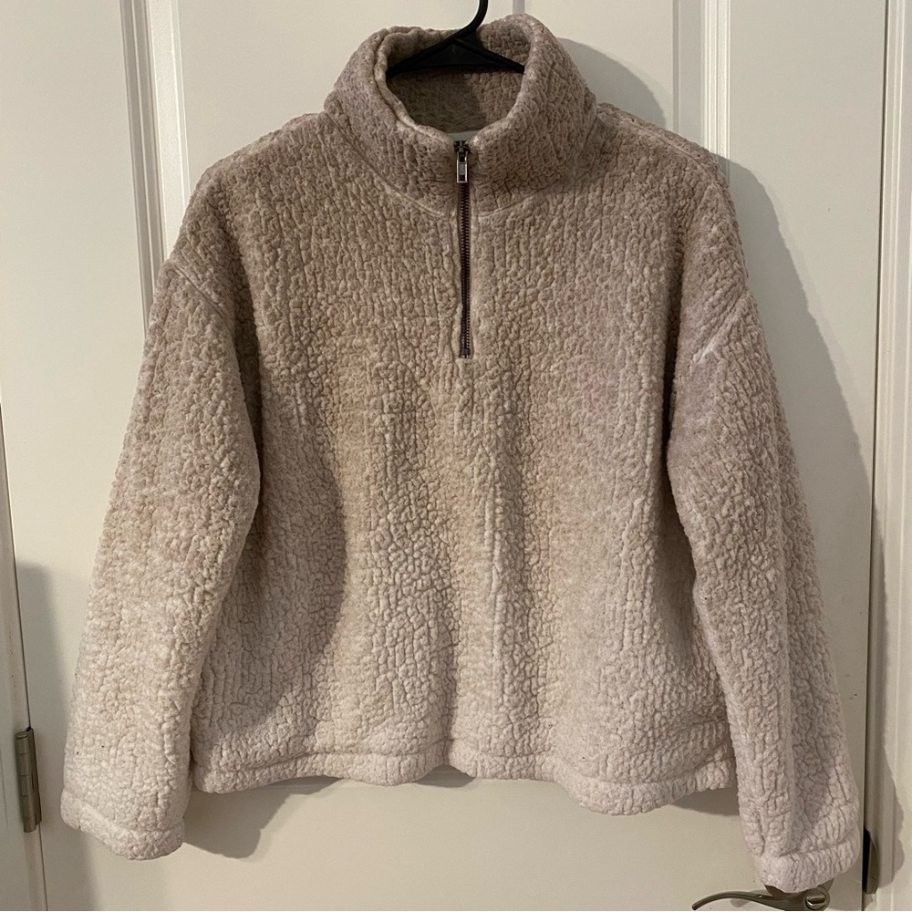 Thread & Supply Ombre Beige Sherpa Pullover Sweater with Pockets